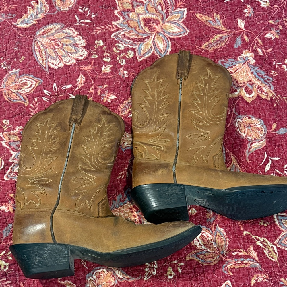 Ariat Brown Leather Western Cowboy Boots